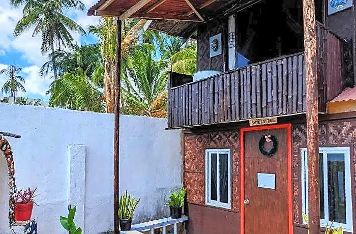Hotel Mdf And Day Tours Near Whalesharks 2*